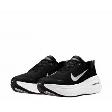 Nike Vomero Plus